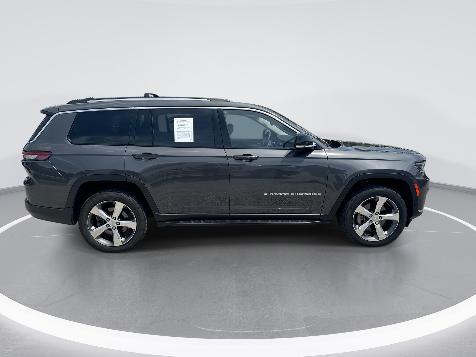 Used 2021 Jeep Grand Cherokee L Limited AWD/4WD image 3