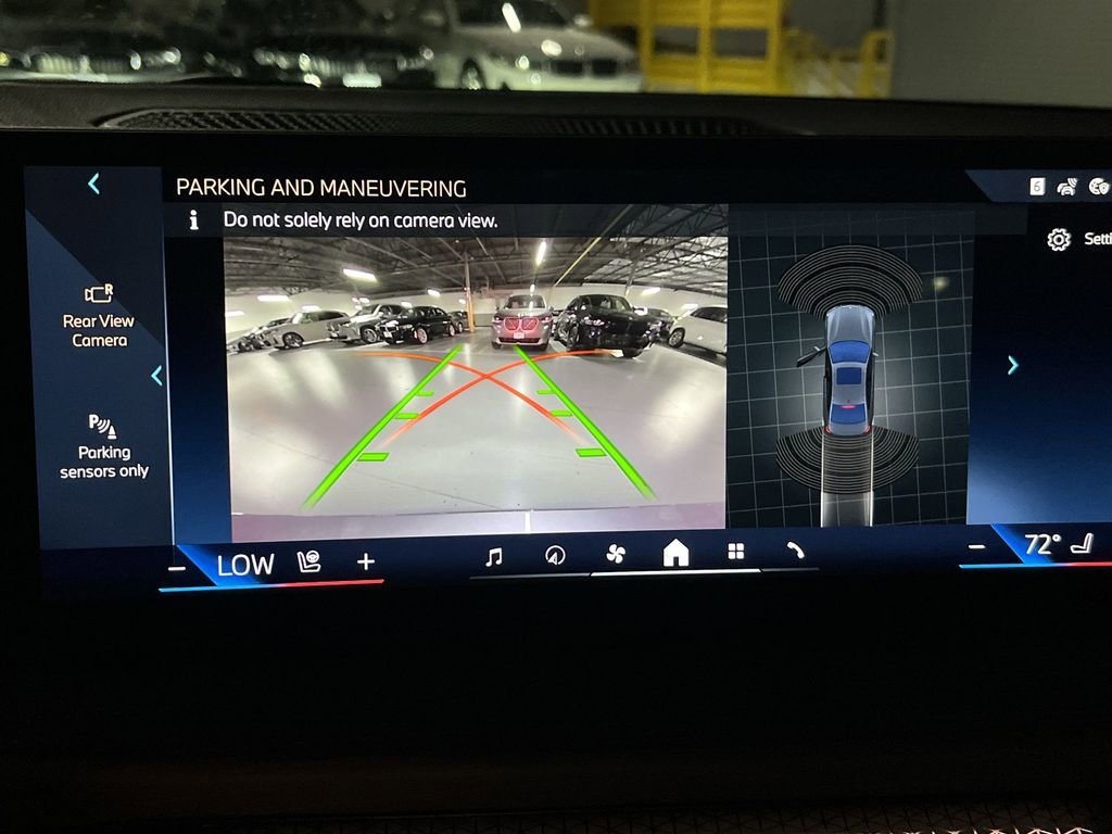 New 2025 BMW 330i xDrive Sedan w/ Convenience Package image 17