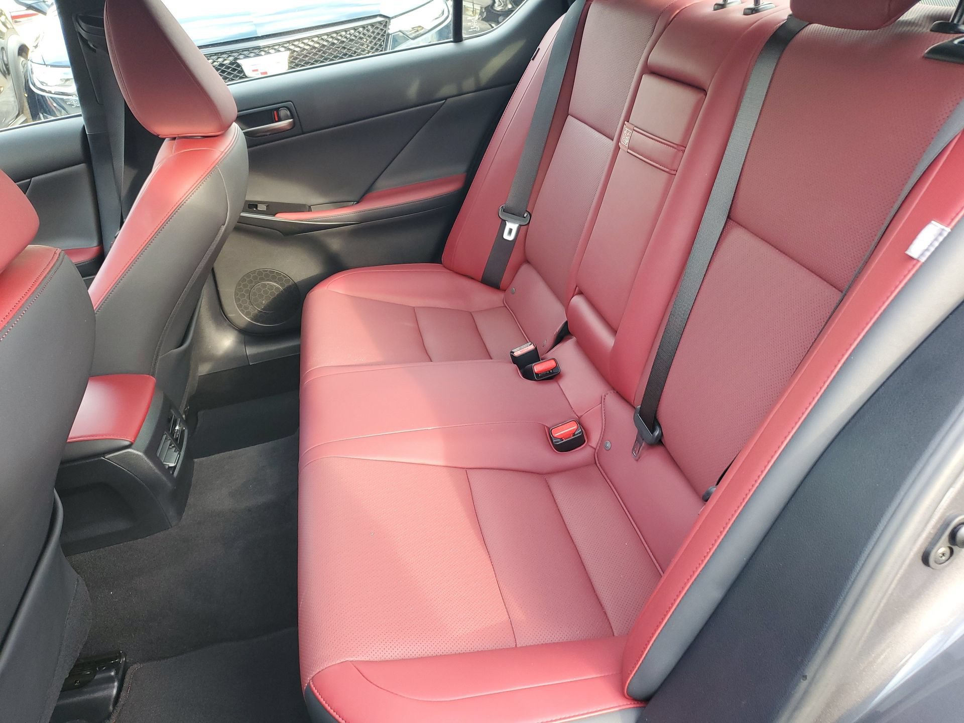 Used 2024 Lexus IS 350 F Sport RWD image 10