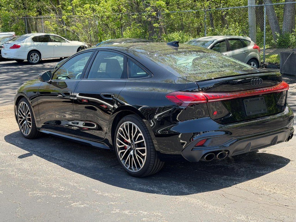 Used 2023 Audi S8 AWD/4WD image 13