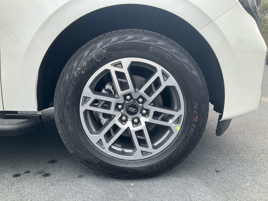 New 2026 Ford Expedition Max Active image 10