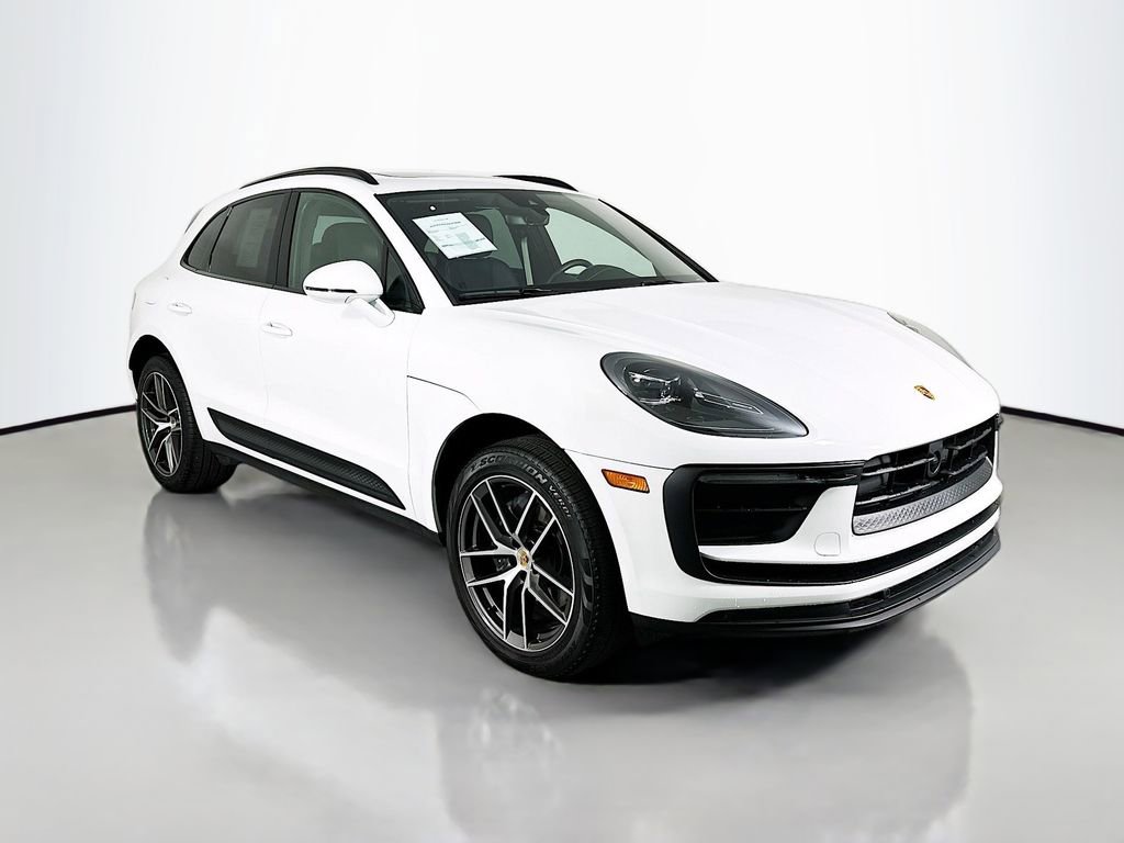 New 2025 Porsche Macan image 7