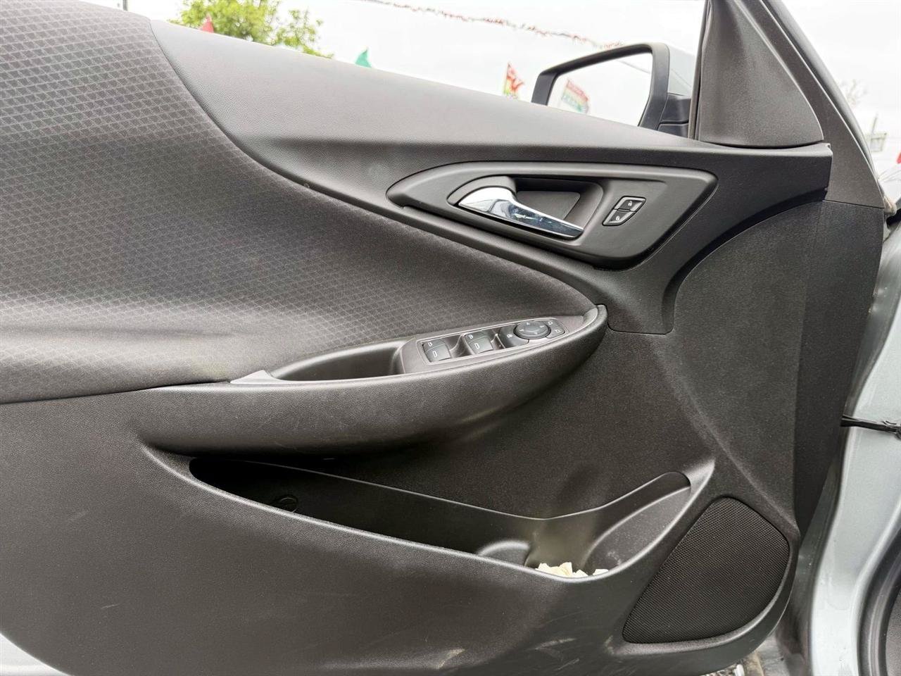 Used 2023 Chevrolet Malibu LT FWD image 18