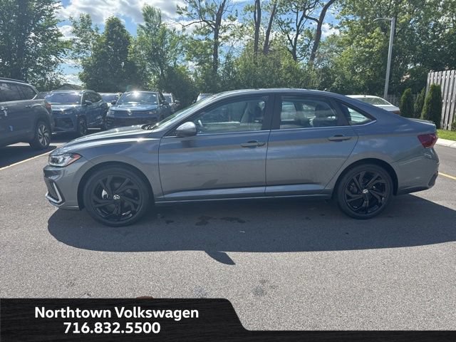 New 2026 Volkswagen Jetta SE FWD image 2