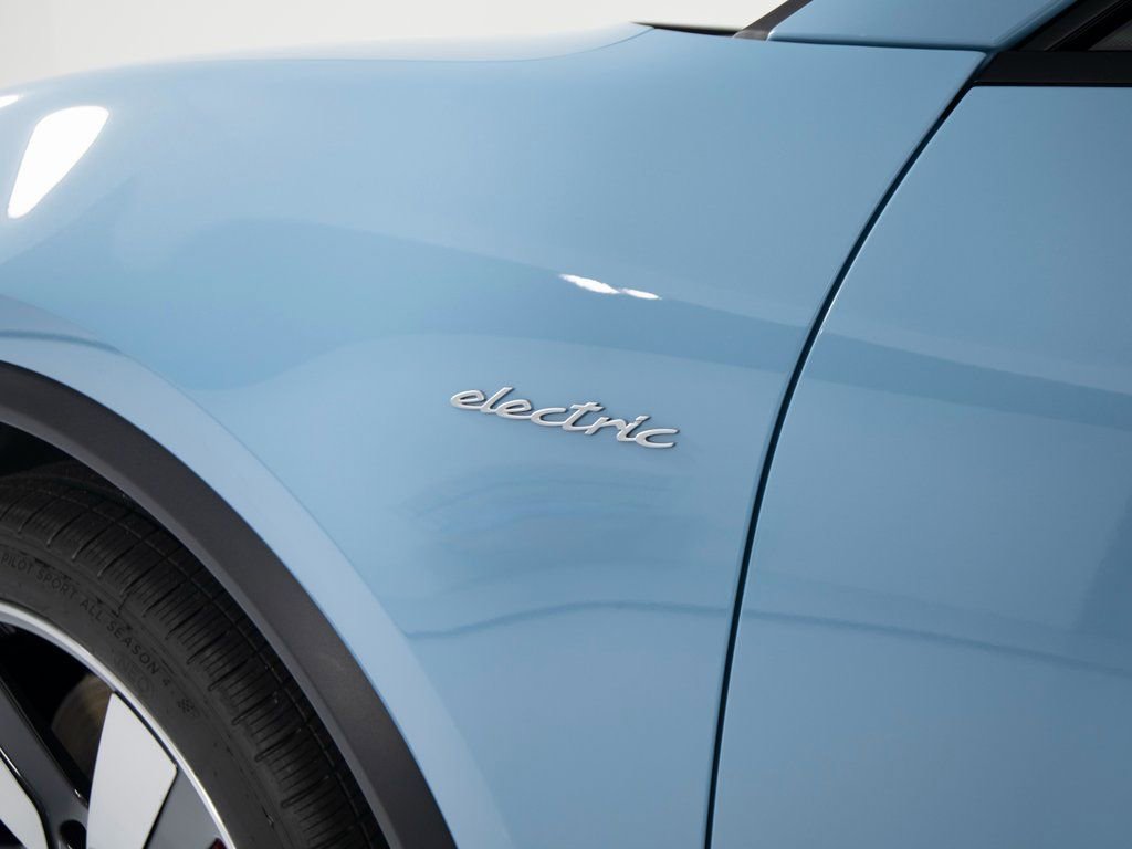New 2026 Porsche Macan 4S Electric image 39