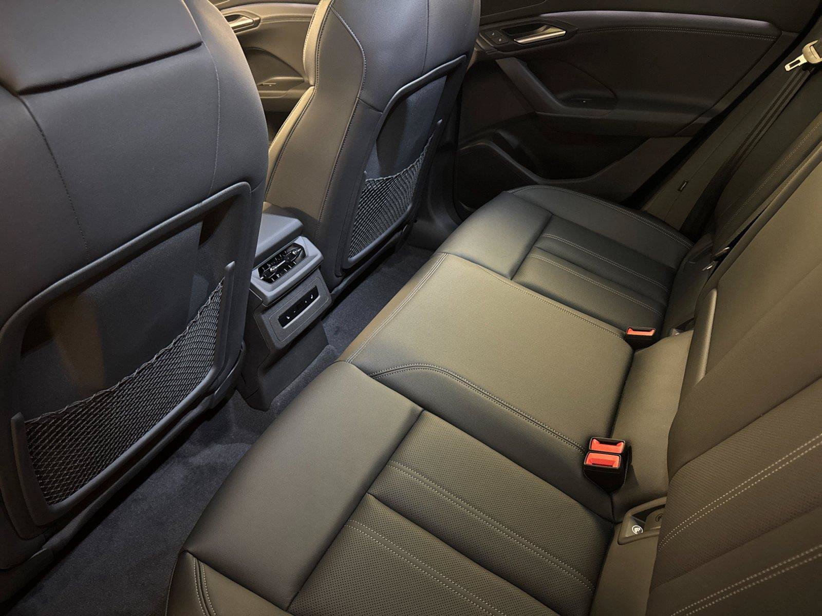 New 2027 Audi SQ6 e-tron Premium Plus AWD/4WD image 11