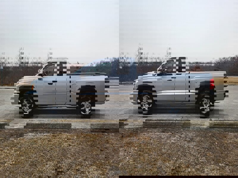 Used 2007 Dodge Dakota SLT w/ Trailer Tow Group image 3