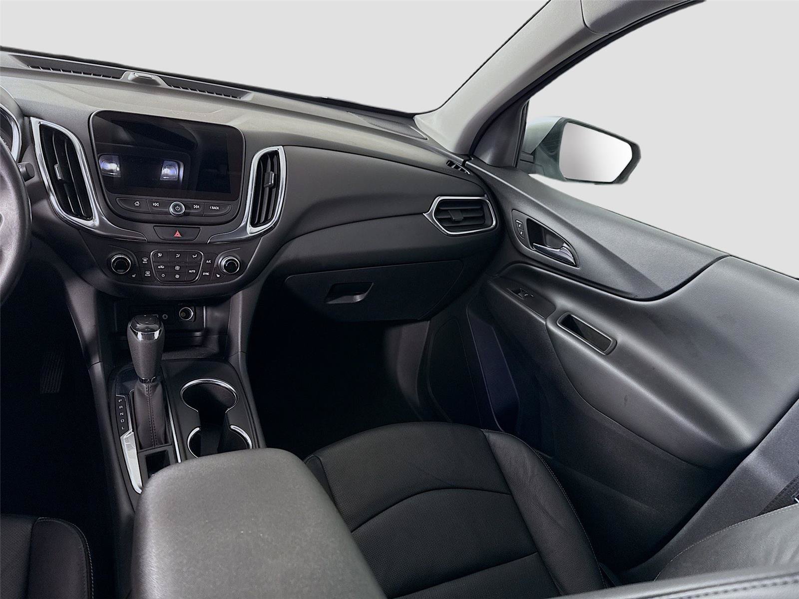 Used 2021 Chevrolet Equinox LT FWD image 16