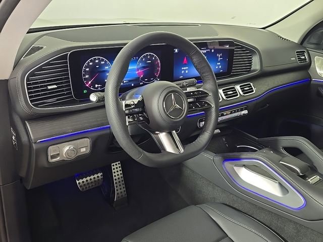 Used 2026 Mercedes-Benz GLS 450 4MATIC image 4