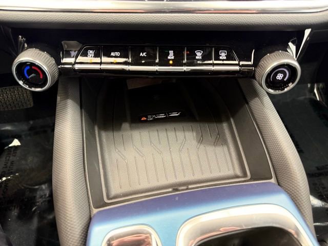 New 2026 Chevrolet Equinox EV LT AWD/4WD image 35