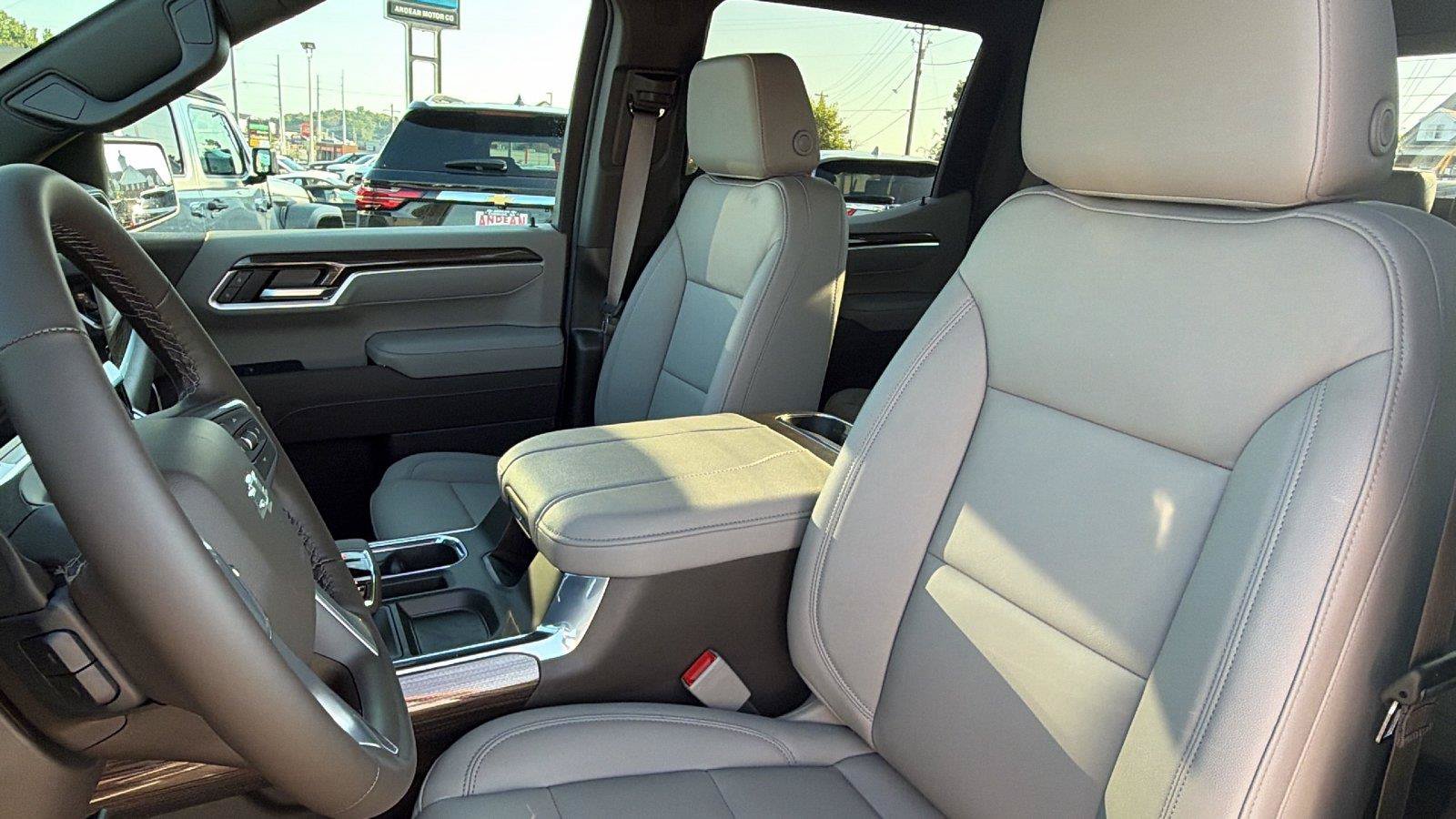New 2026 Chevrolet Silverado 1500 RST w/ RST All Star Premium Package AWD/4WD image 14