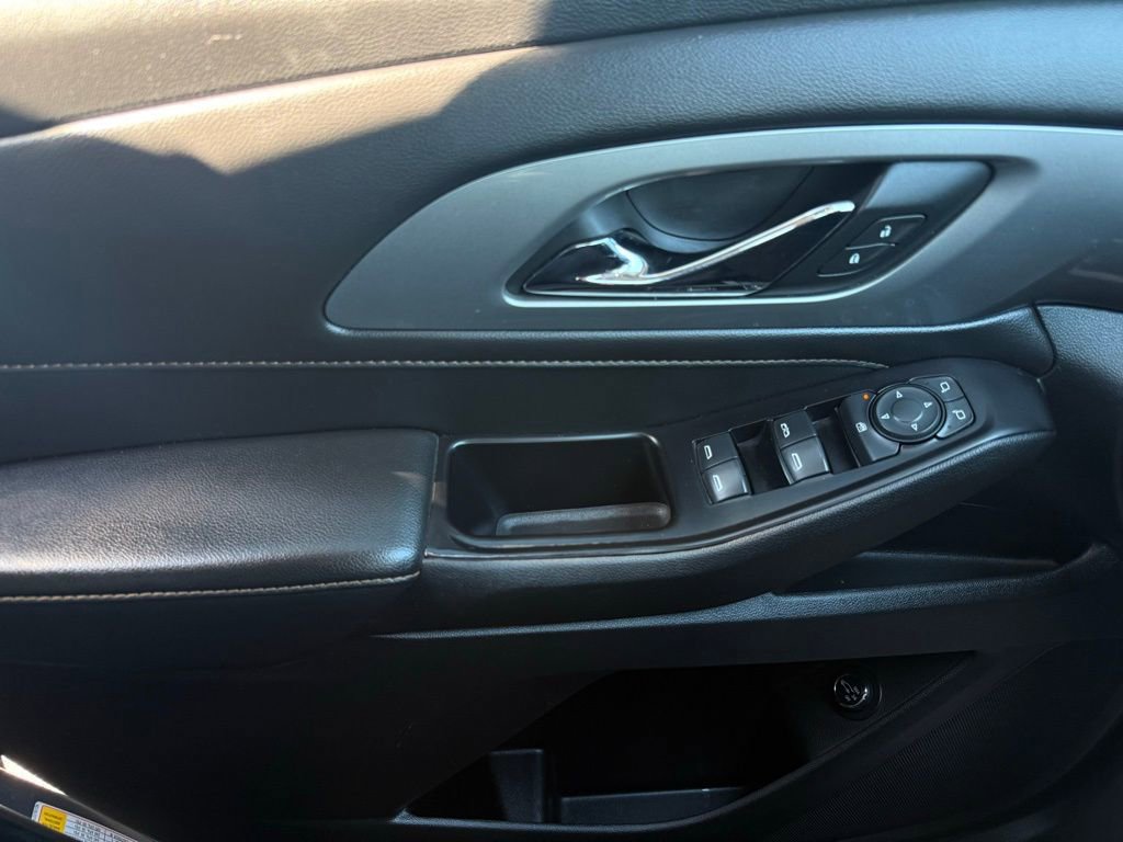 Used 2019 Chevrolet Traverse LT image 20