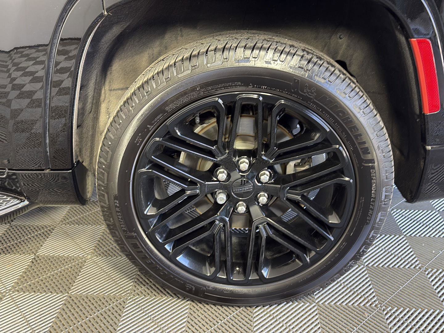 Used 2023 Jeep Wagoneer Series II image 14