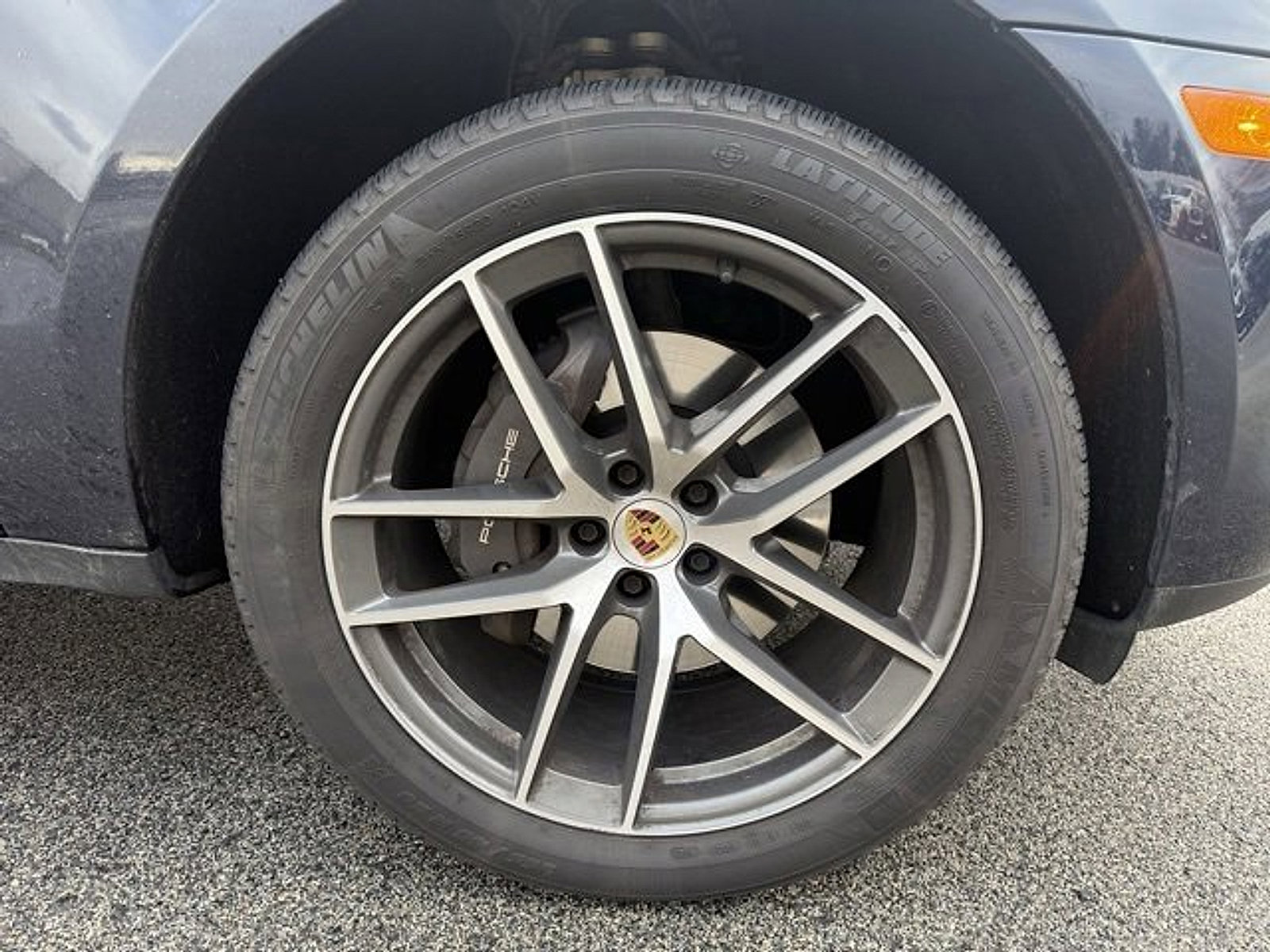 Used 2023 Porsche Macan Turbo image 26