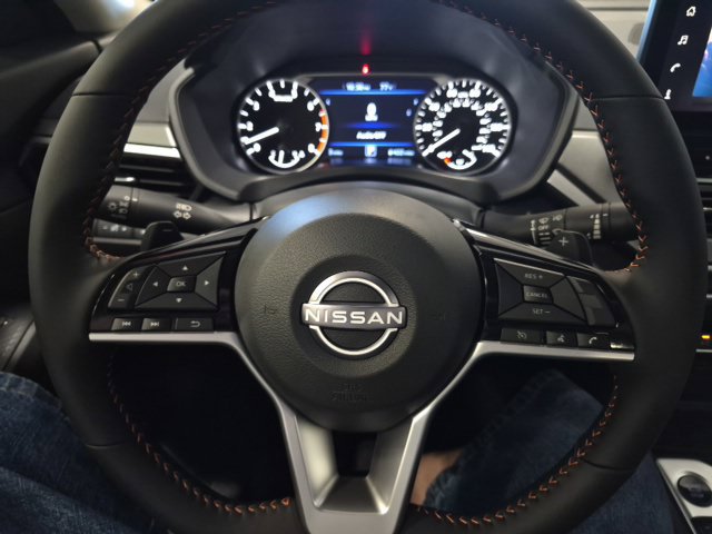New 2026 Nissan Altima 2.5 SR FWD image 12