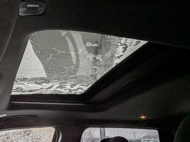 Used 2019 Jeep Grand Cherokee Laredo image 12