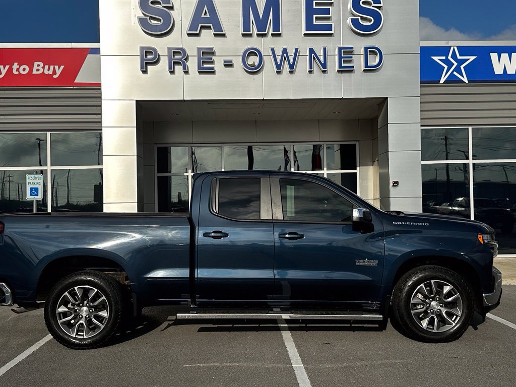 Used 2020 Chevrolet Silverado 1500 LT w/ Texas Edition RWD image 4