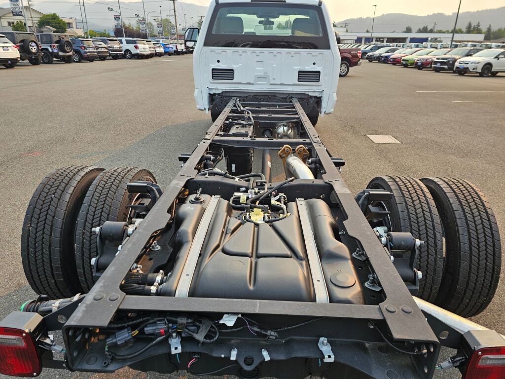 New 2025 Ford F450 XL image 9