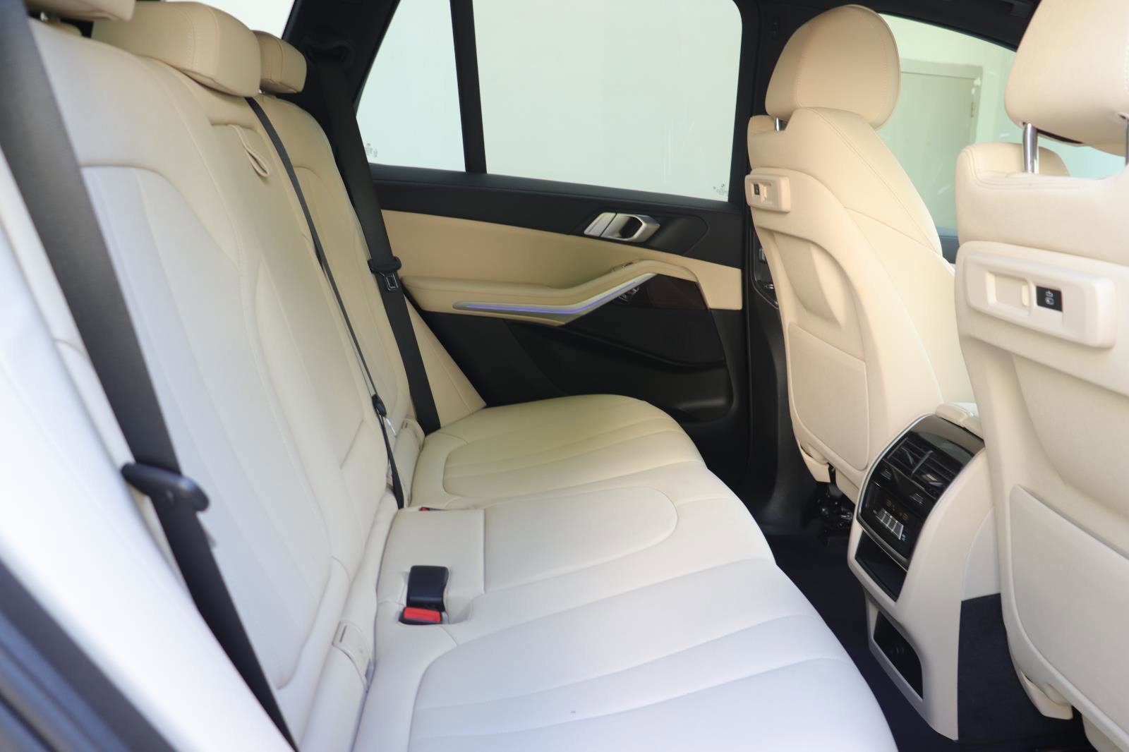 Used 2021 BMW X5 sDrive40i w/ Convenience Package image 21