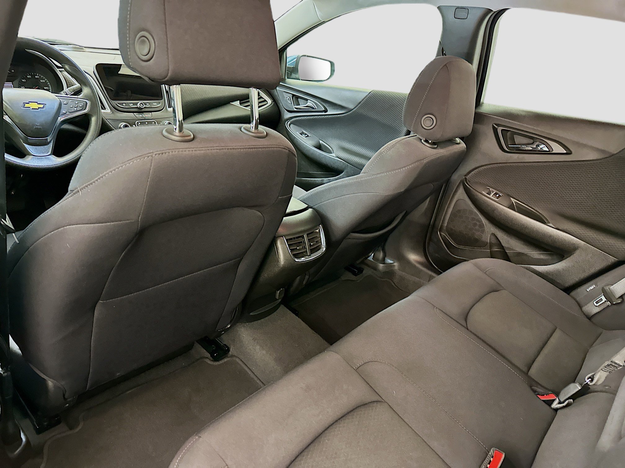 Used 2024 Chevrolet Malibu LT image 28