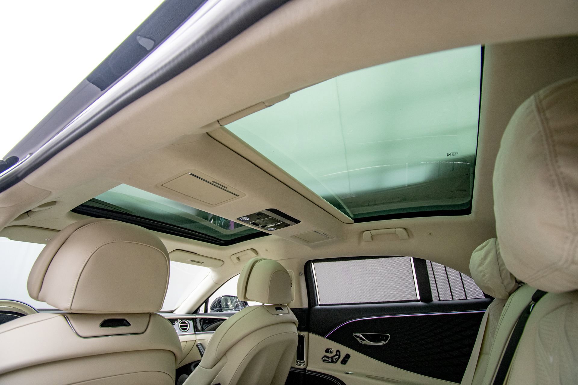 New 2026 Bentley Flying Spur Plug-In Hybrid image 34