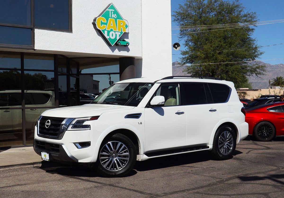Used 2021 Nissan Armada SV w/ SV Appearance Package RWD image 3