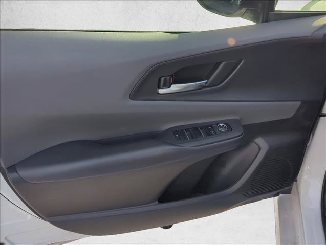 Used 2025 Toyota Prius XLE FWD image 6