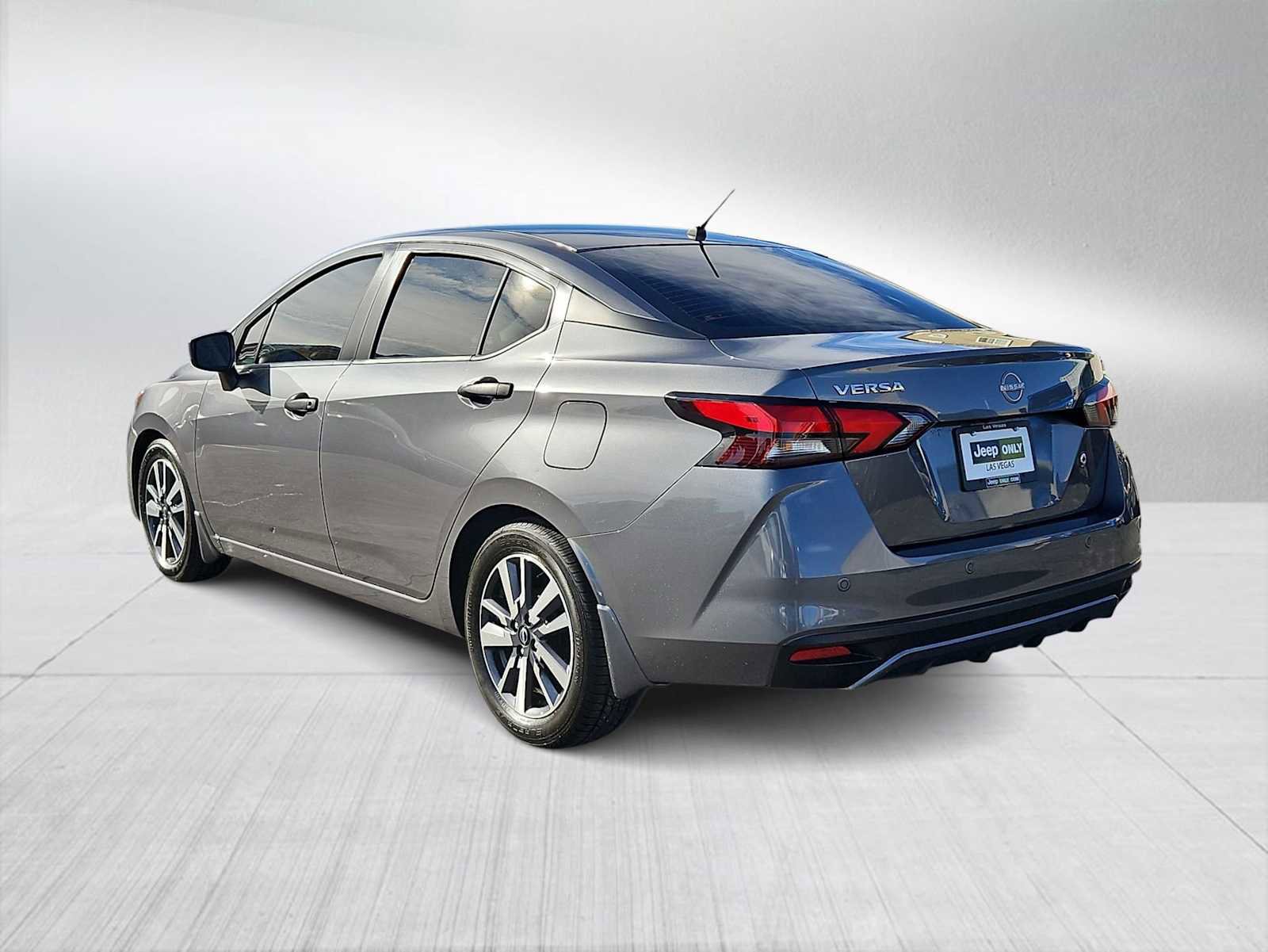 Used 2023 Nissan Versa S w/ S Plus Package image 6