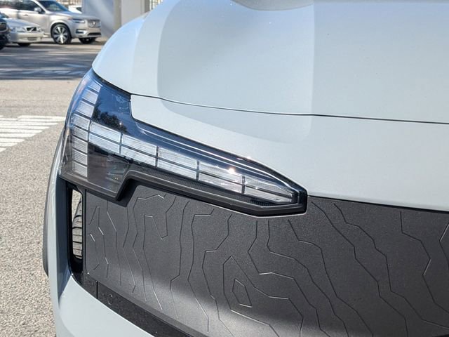 New 2026 Volvo EX30 Cross Country Ultra w/ Protection Package Premier image 13