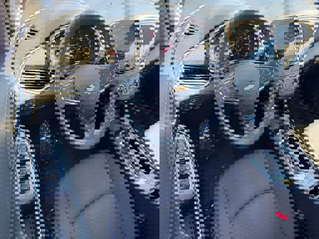 Used 2021 Chevrolet Malibu LT image 23