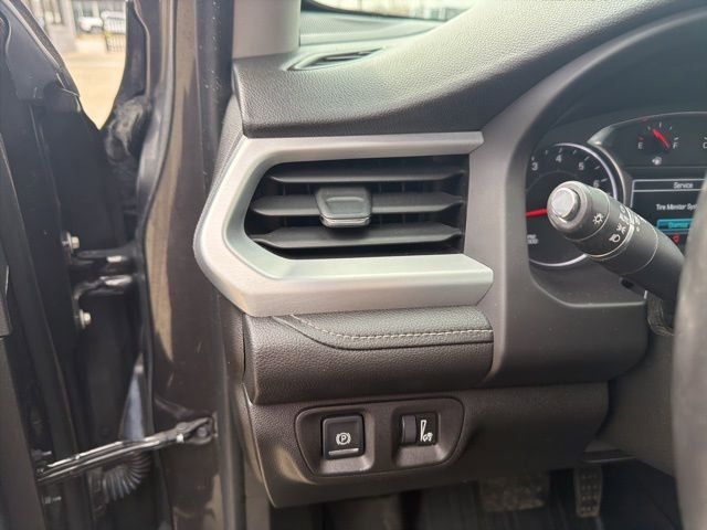 Used 2017 GMC Acadia SLE w/ Driver Alert Package I image 25