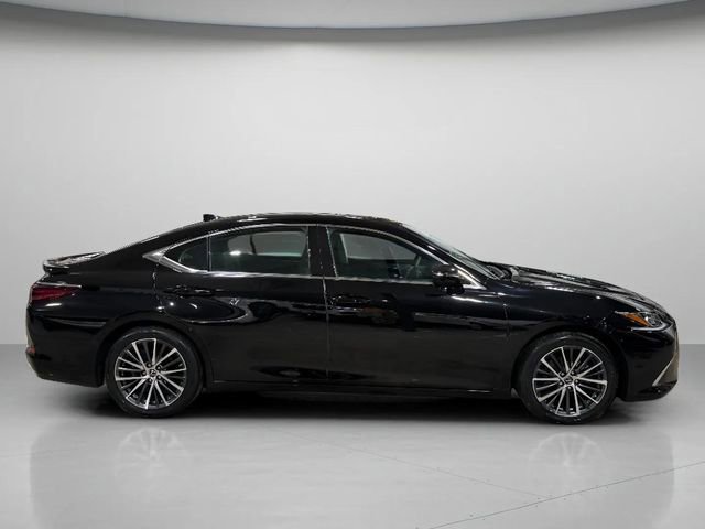 Used 2024 Lexus ES 350 w/ Premium Package FWD image 2