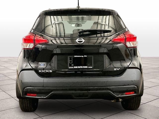 Used 2019 Nissan Kicks SV FWD image 4