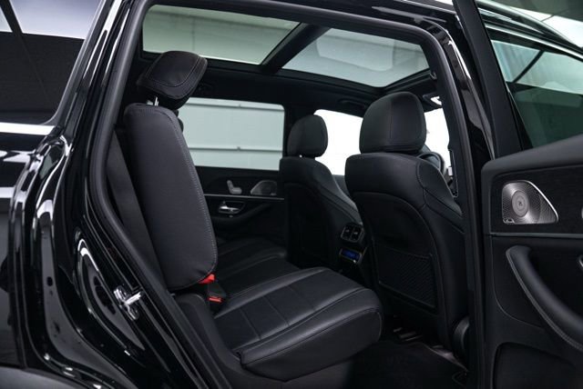 Used 2025 Mercedes-Benz GLS 450 4MATIC image 20