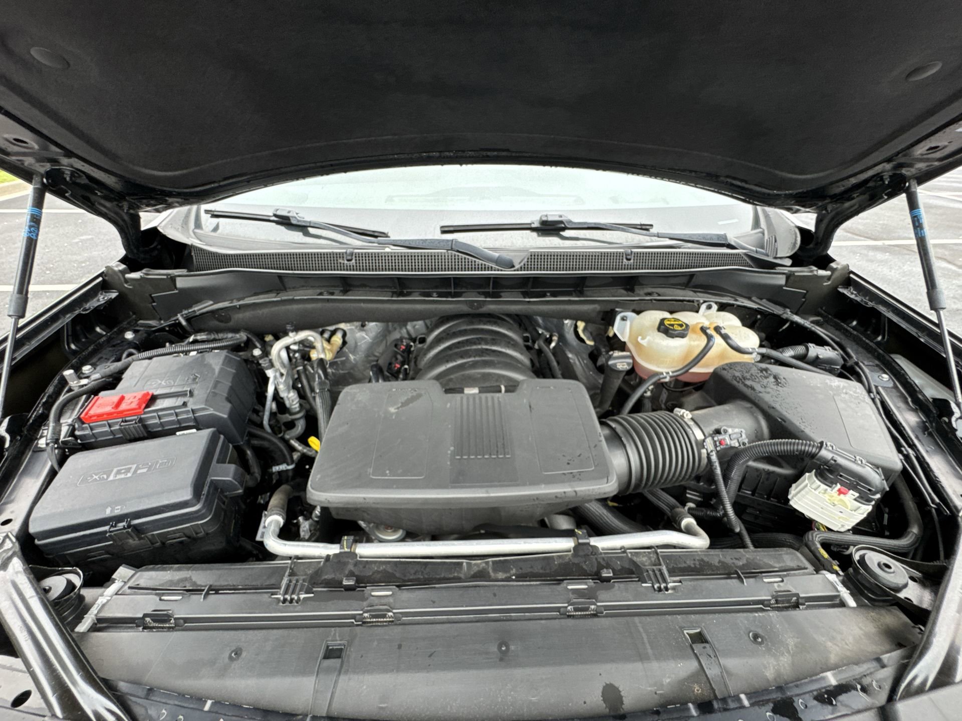 Certified 2024 Chevrolet Suburban LS RWD image 27