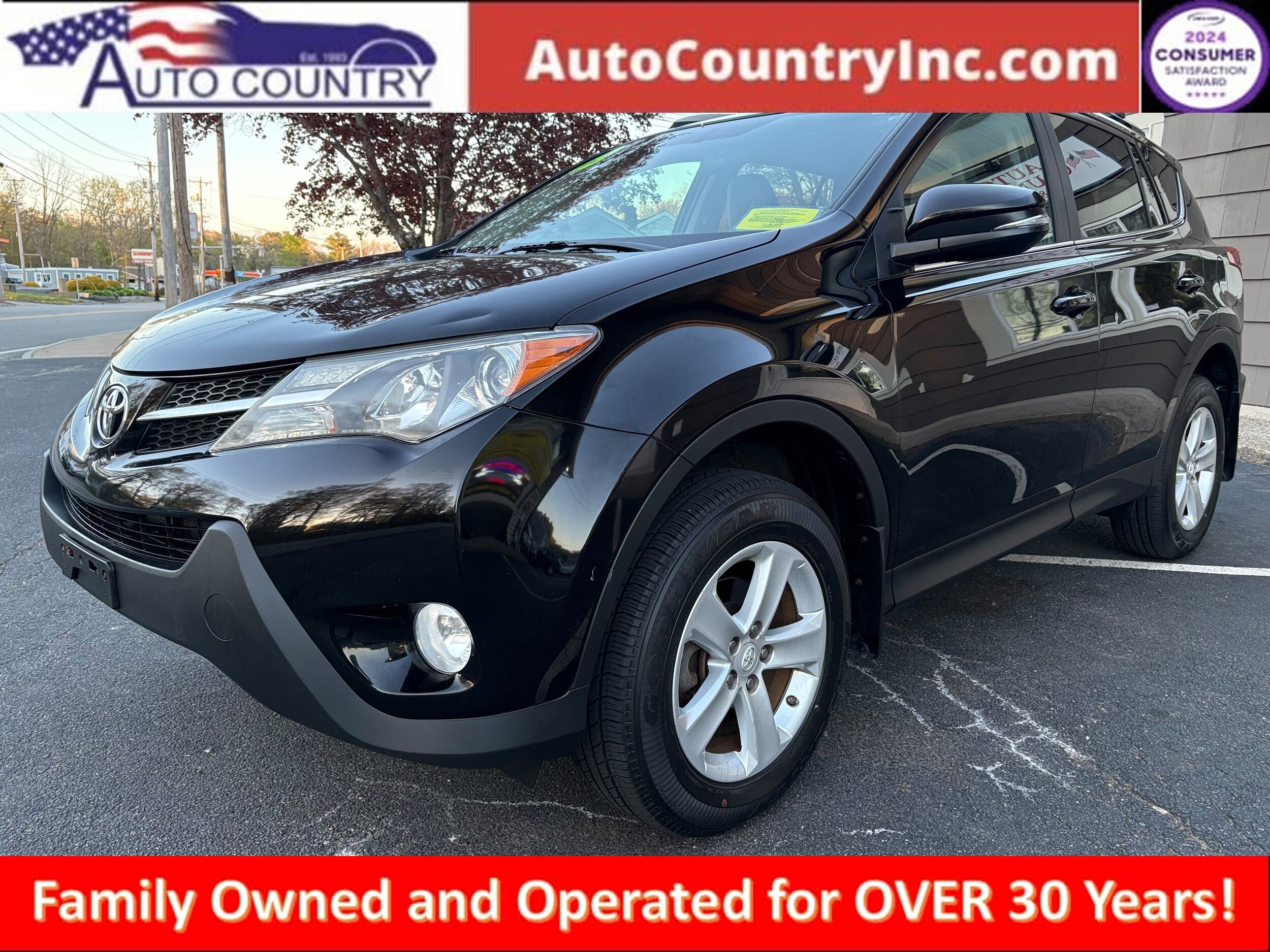 Used 2013 Toyota RAV4 XLE AWD/4WD image 1
