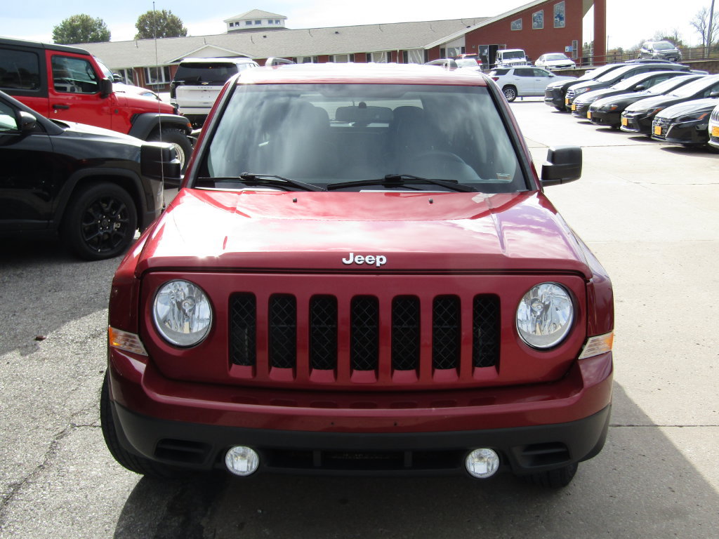 Used 2015 Jeep Patriot High Altitude AWD/4WD image 13