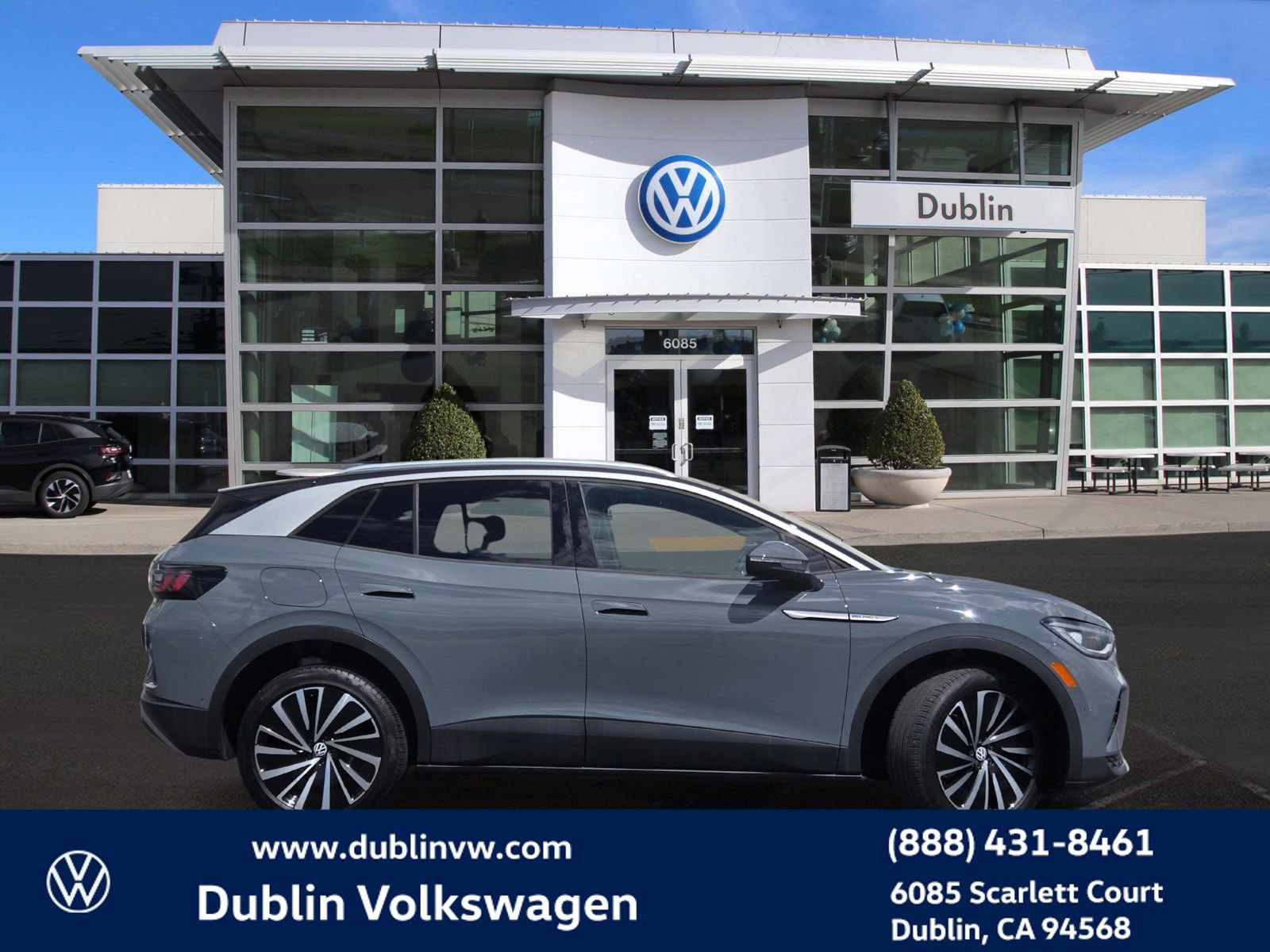 Used 2023 Volkswagen ID.4 Pro S Plus image 3