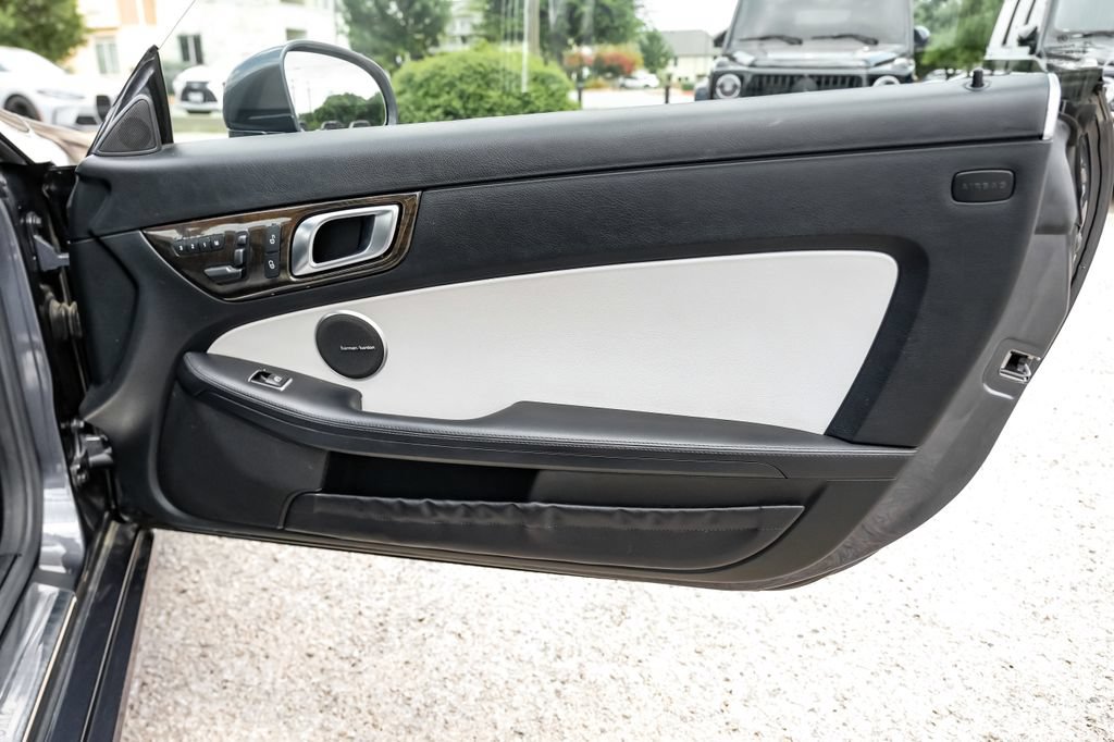 Used 2014 Mercedes-Benz SLK 350 image 30
