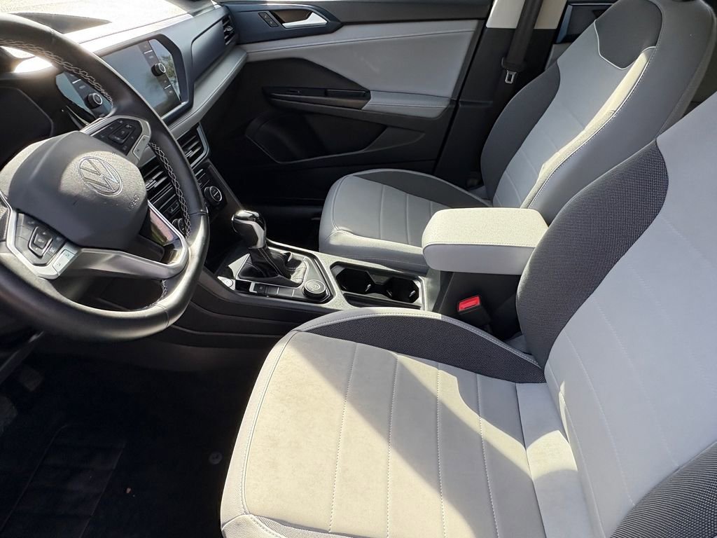 Used 2024 Volkswagen Taos SE AWD/4WD image 10