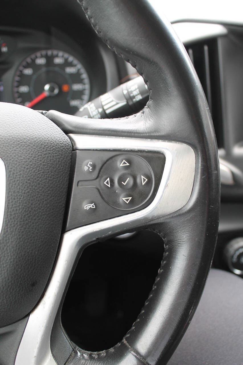 Used 2018 GMC Terrain SLE image 25