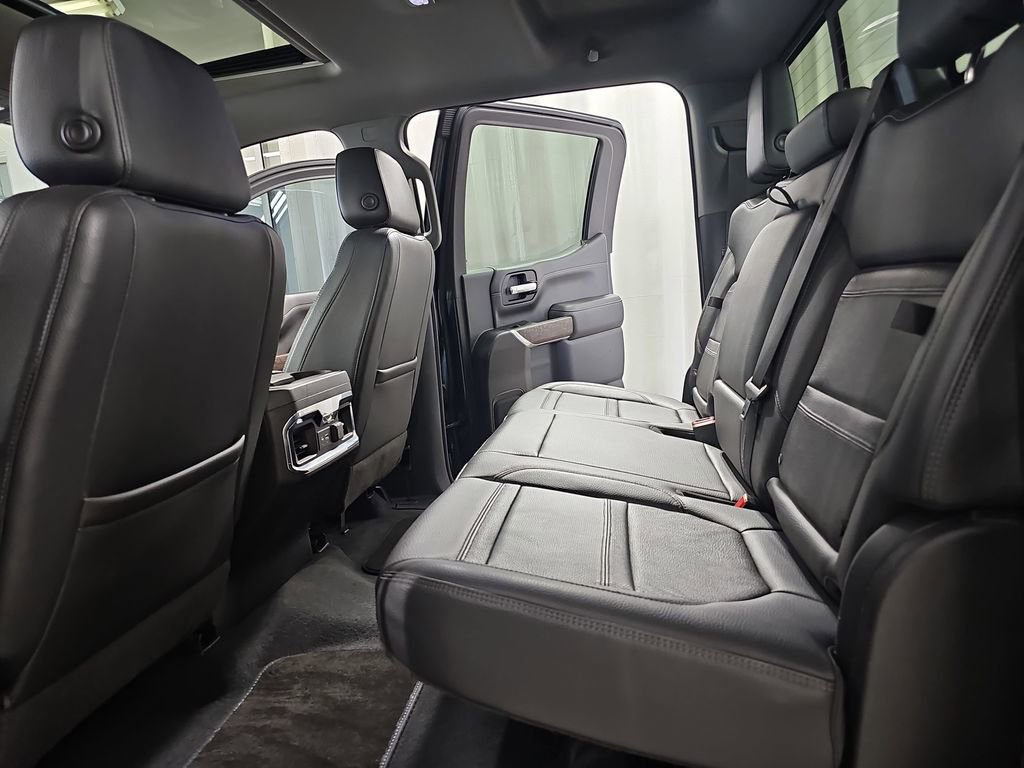 Used 2022 GMC Sierra 1500 Denali w/ Denali Reserve Package AWD/4WD image 17