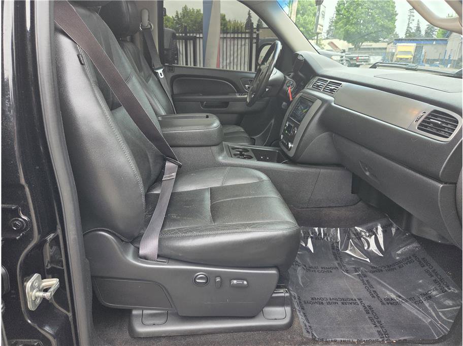 Used 2013 Chevrolet Silverado 1500 LTZ AWD/4WD image 25