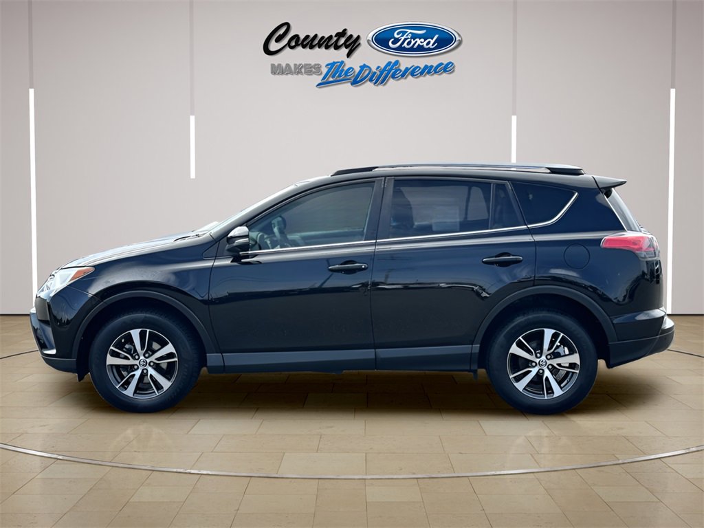 Used 2018 Toyota RAV4 XLE image 3