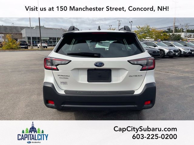 Used 2025 Subaru Outback AWD/4WD image 5