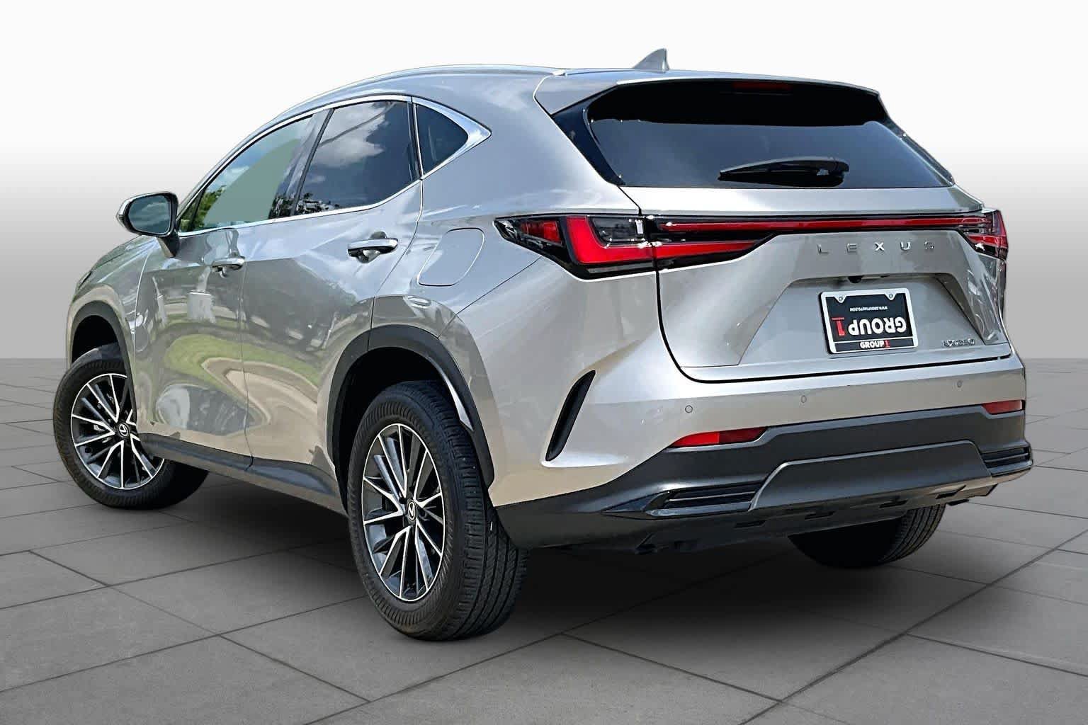 Used 2025 Lexus NX 250 FWD w/ Accessory Package (Z1) image 10