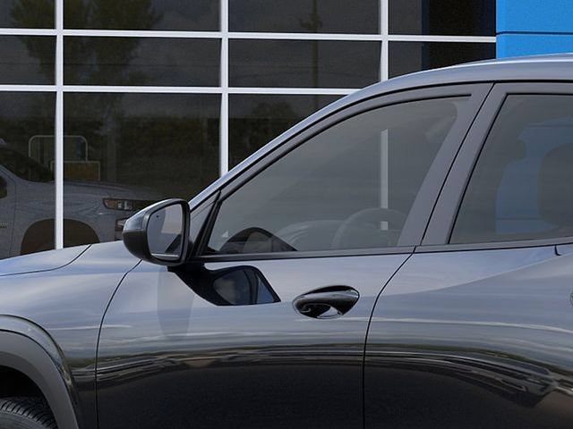 New 2026 Chevrolet Trax LS w/ LS Convenience Package FWD image 12