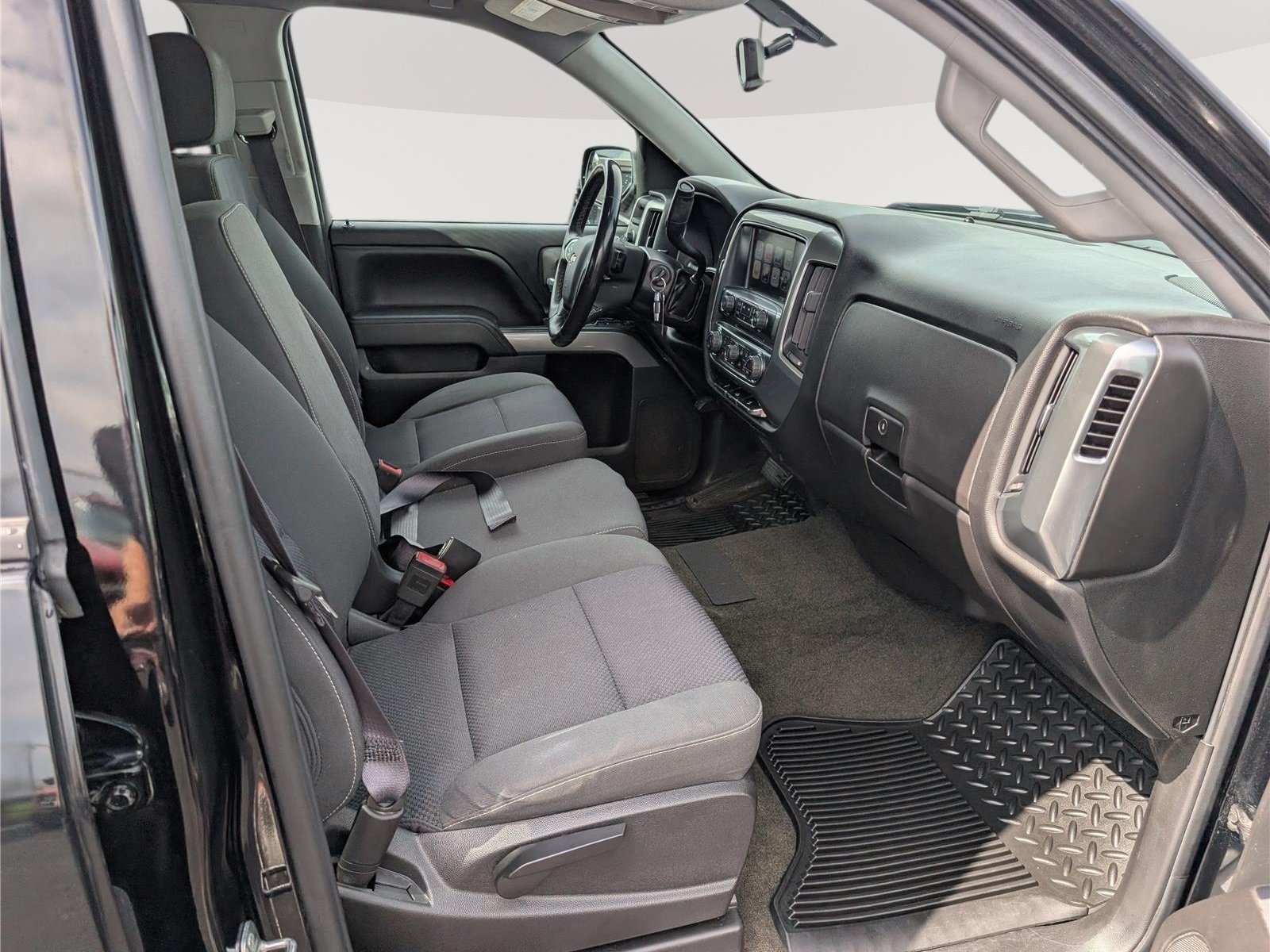 Used 2017 Chevrolet Silverado 1500 LT AWD/4WD image 10