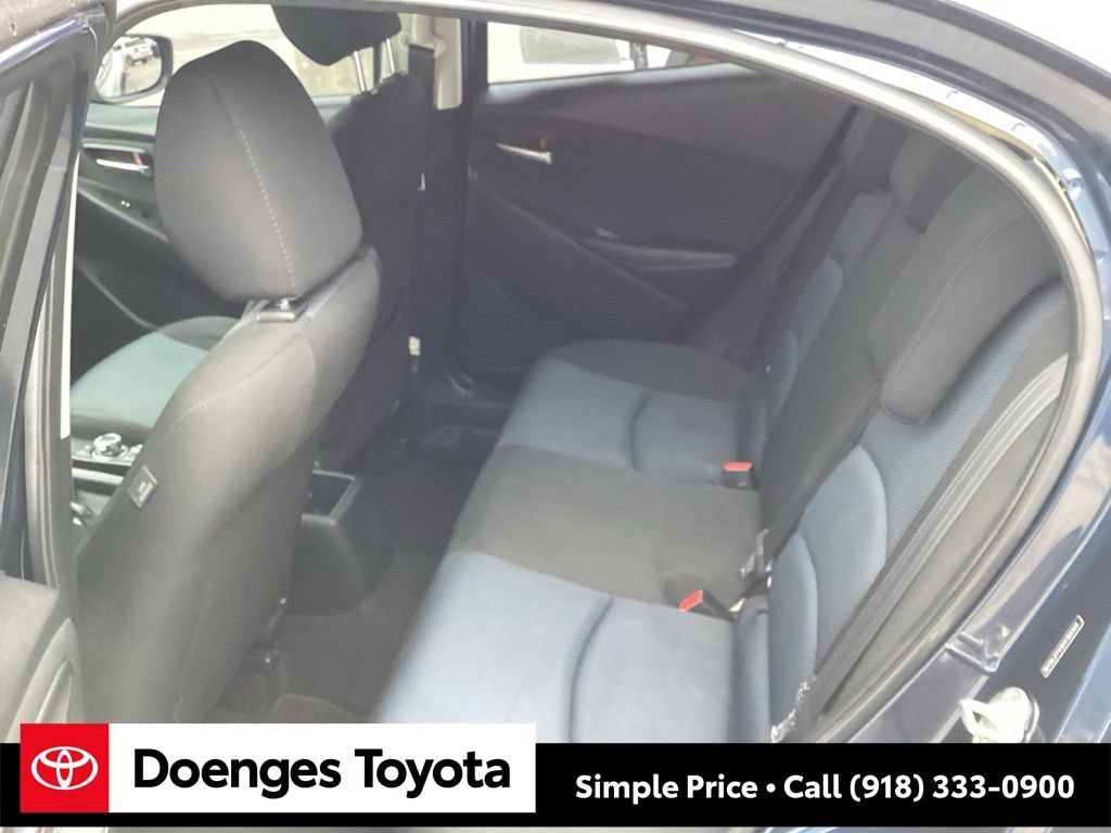 Used 2017 Toyota Yaris iA image 11