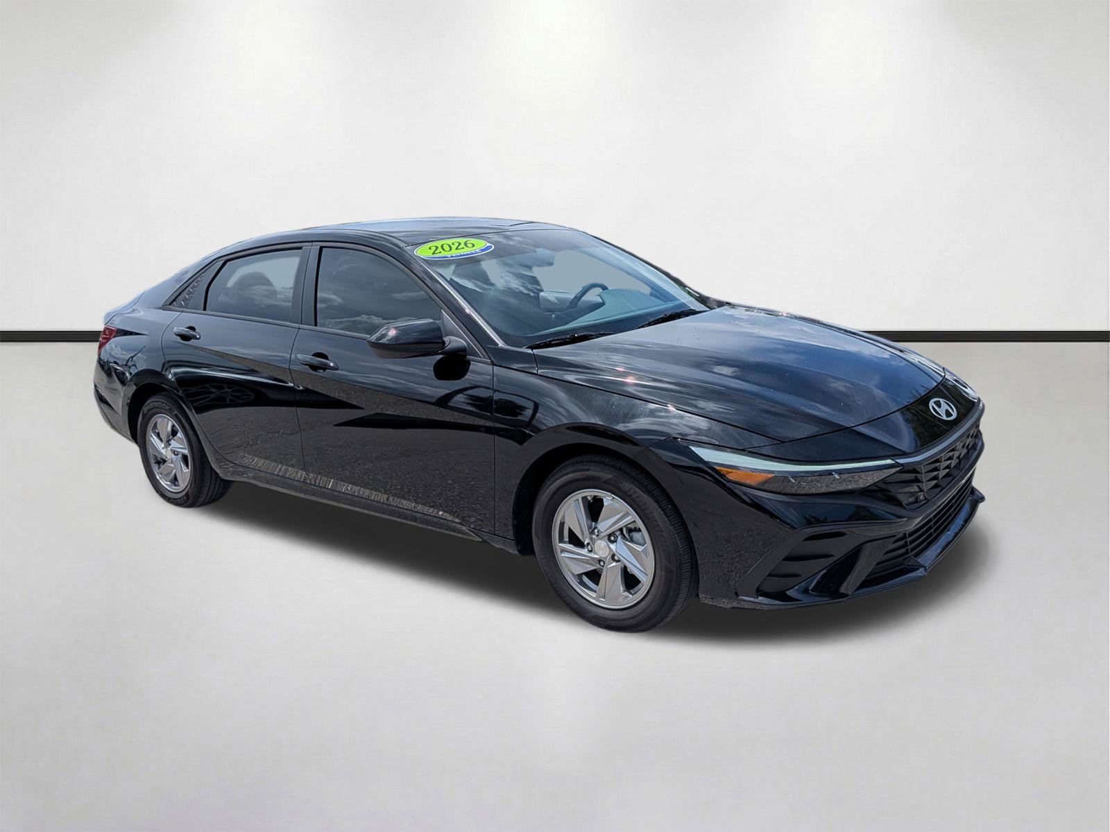 Used 2026 Hyundai Elantra SE FWD image 1